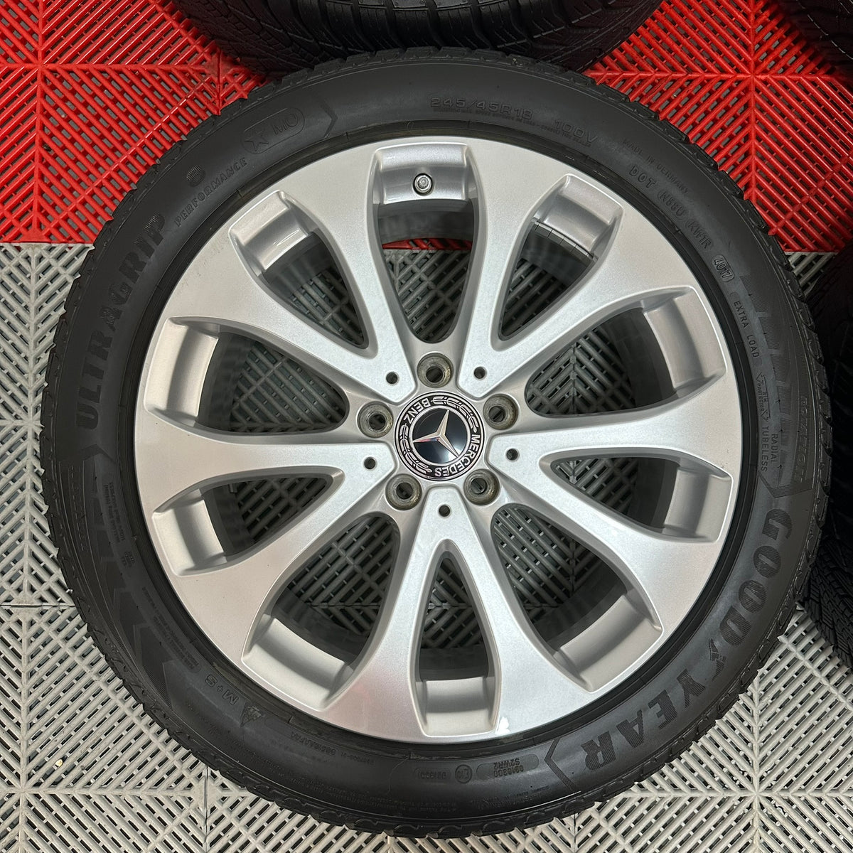 ❄️Jante Mercedes E Class V Class W213 W212 W447  anv iarna 245/45/18