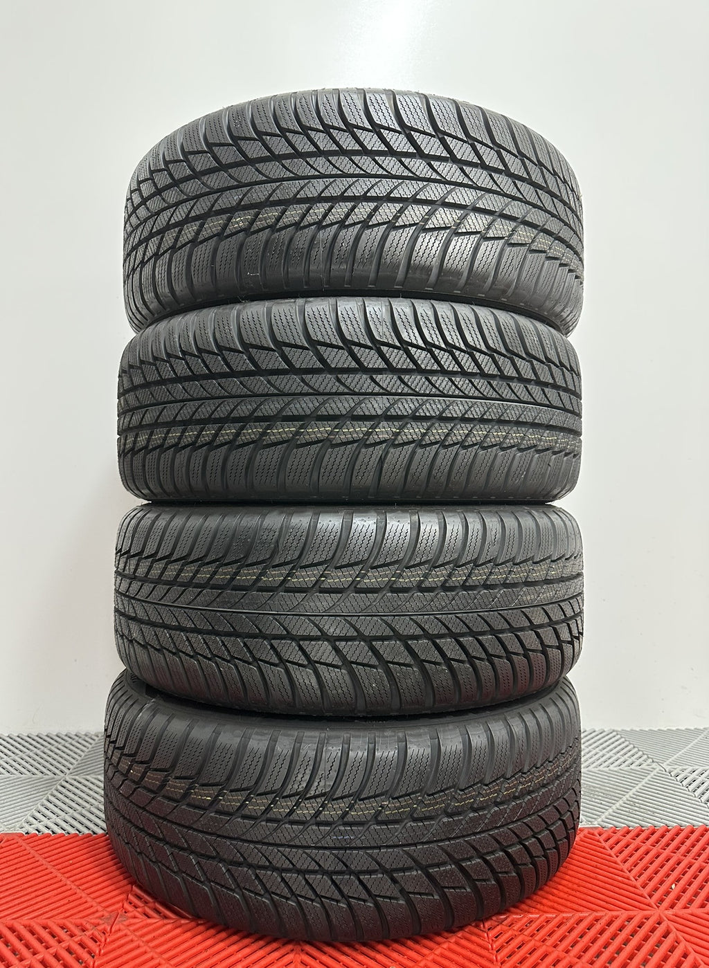 ❄️Jante Mercedes CLA A B Class R18 NOI anv iarna 225/45 R18