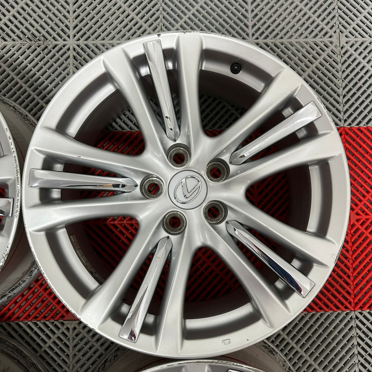 Jante Lexus GS R18