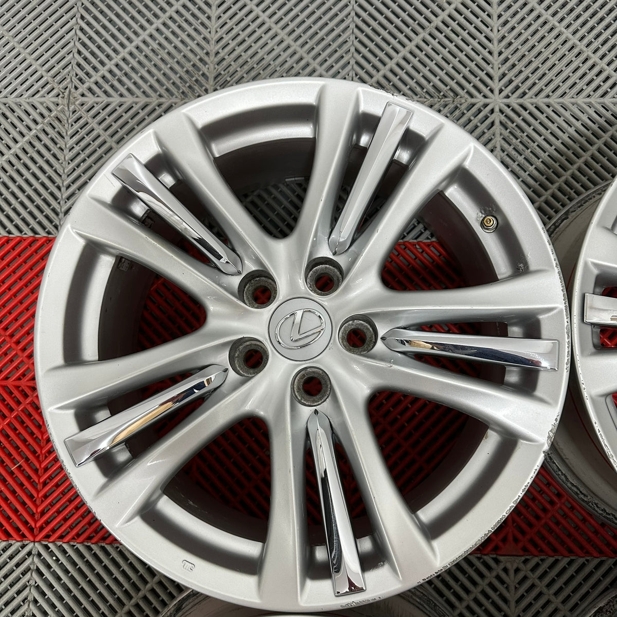 Jante Lexus GS R18