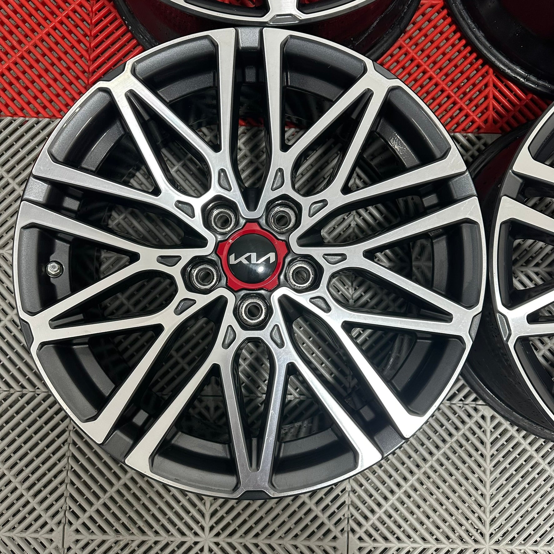 Jante Kia ProCeed GT Sportage R18  Sorento Niro Soul
