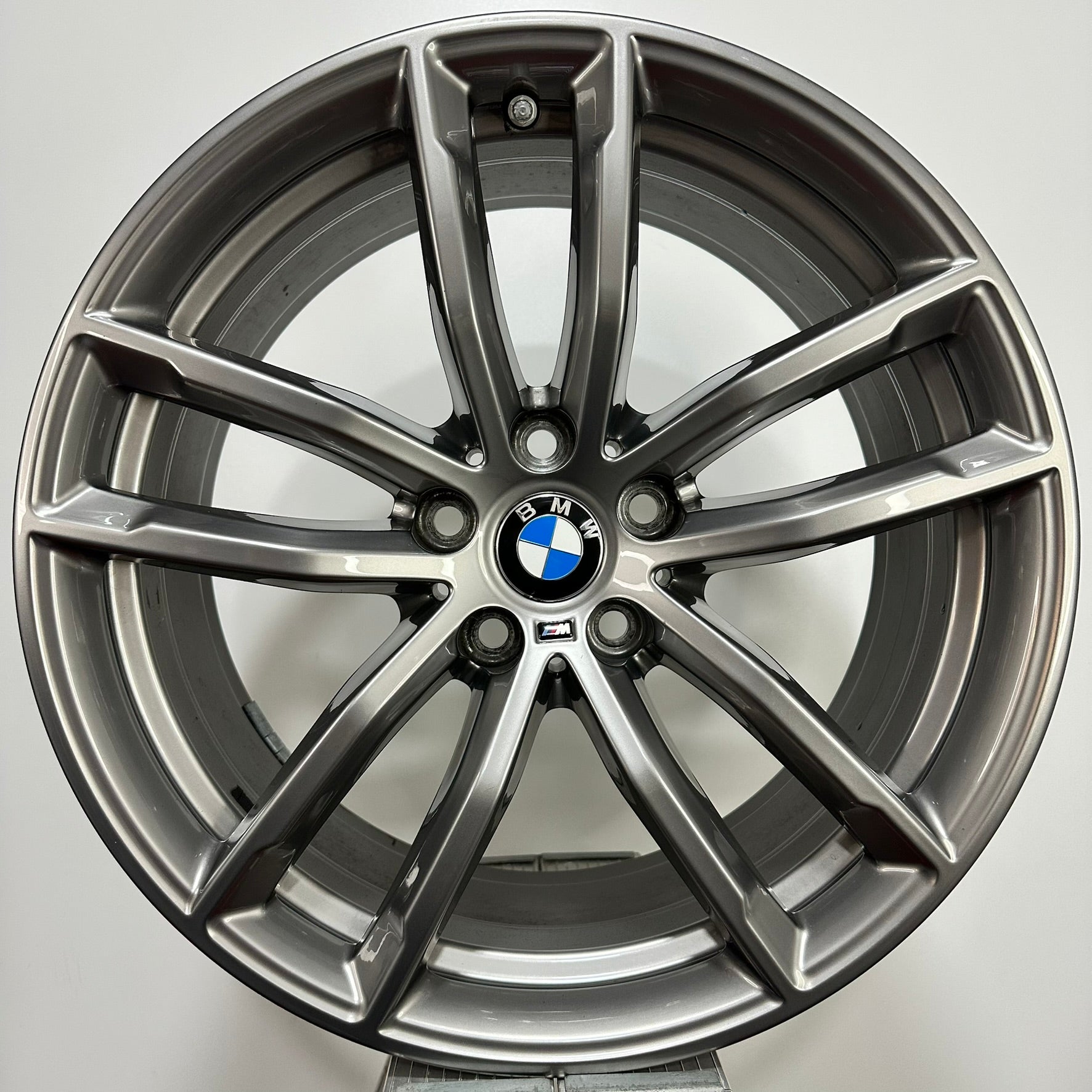 Jante BMW Seria 5 G30 G31 M R18