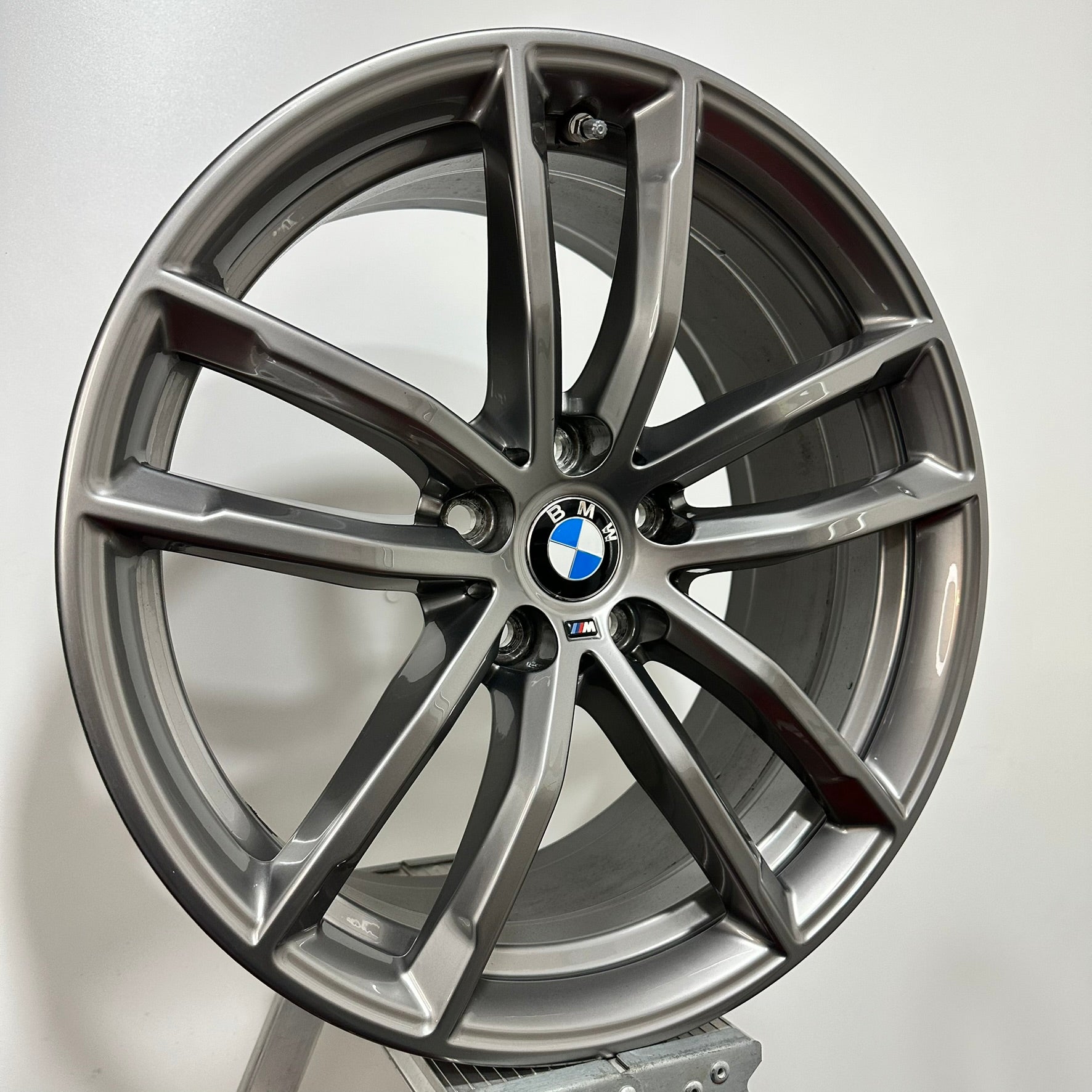 Jante BMW Seria 5 G30 G31 M R18