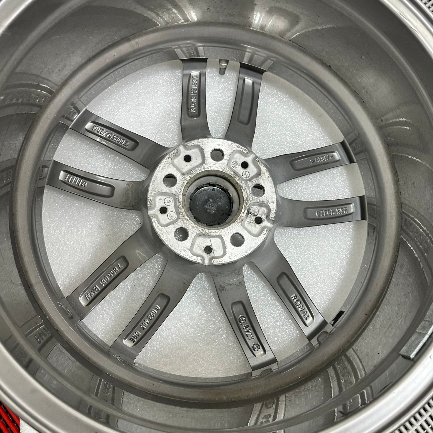 Jante BMW Seria 5 G30 G31 M R18