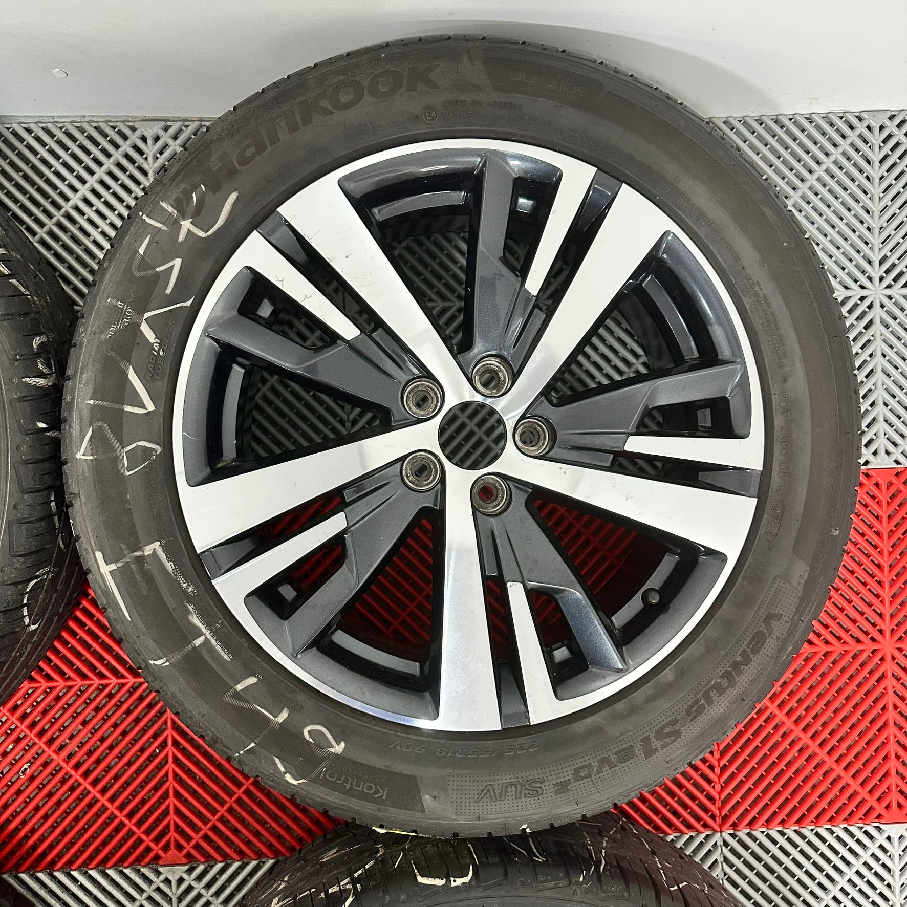 ☀️Jante Peugeot 3008 R18  anv vara 225 55 18