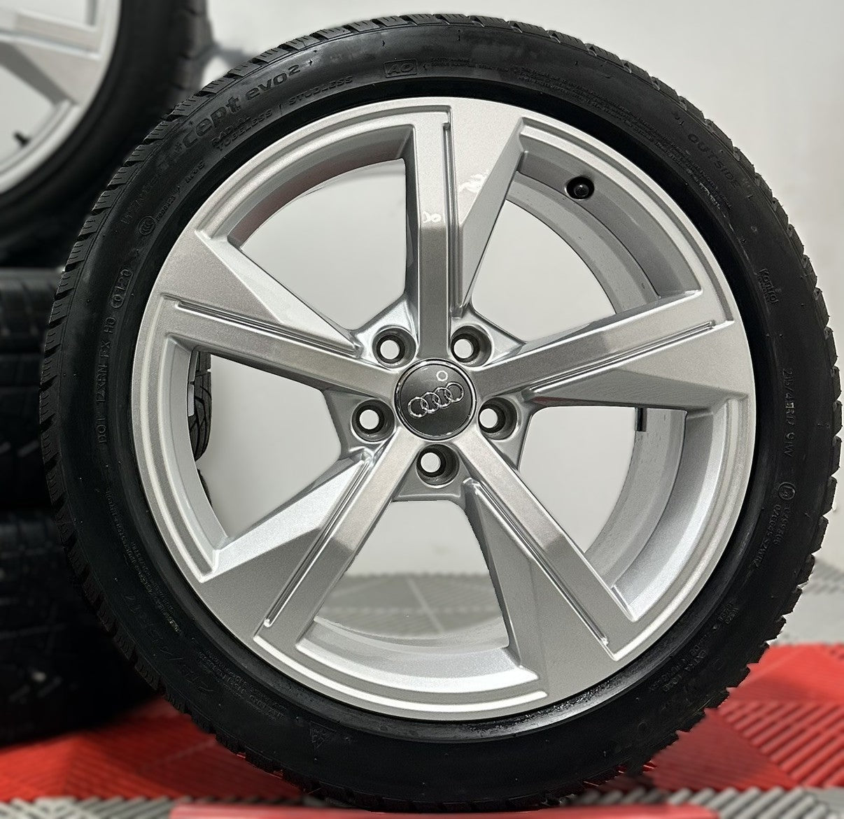 ❄️Jante Audi A1 R17 anv iarna 215 45 17