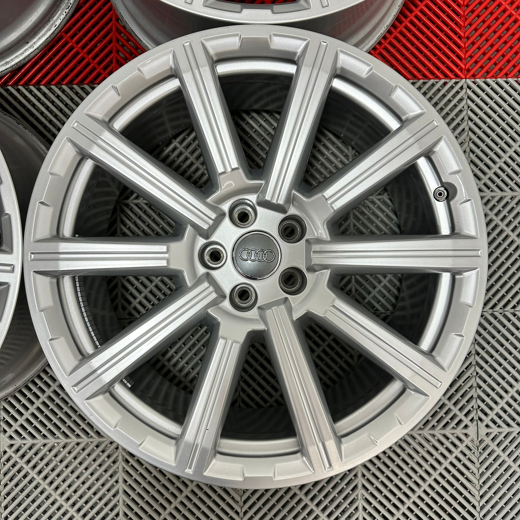 Jante Audi Q7 4M R20