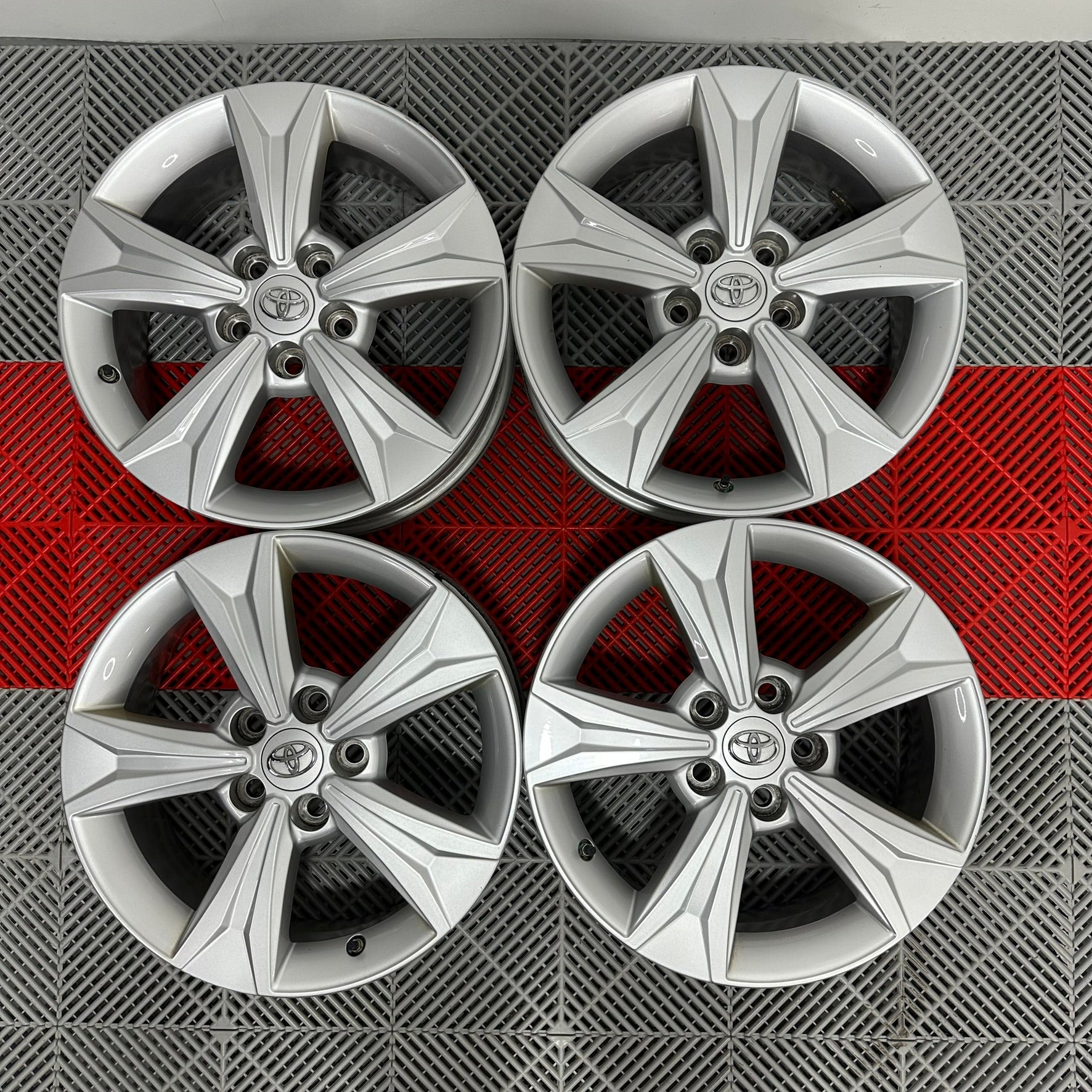 Jante Toyota C-HR  Yaris- Corolla- Cross  R 17