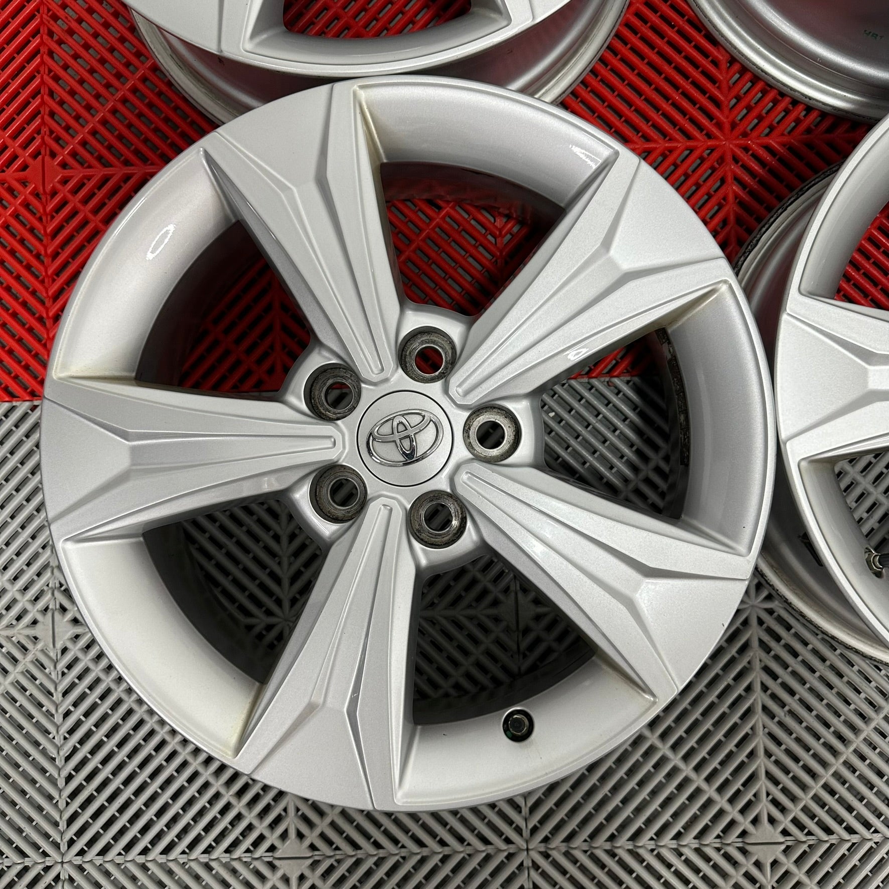 Jante Toyota C-HR  Yaris- Corolla- Cross  R 17