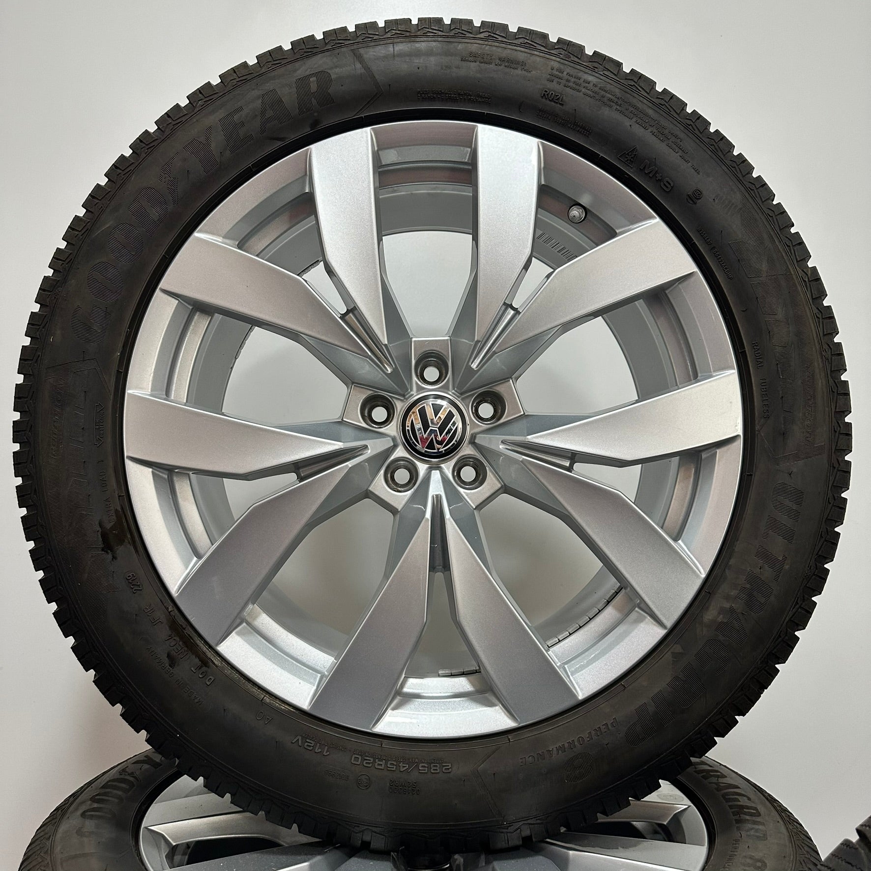 ❄️Jante VW Touareg III R20 " Montero" iarna 285 45 R20