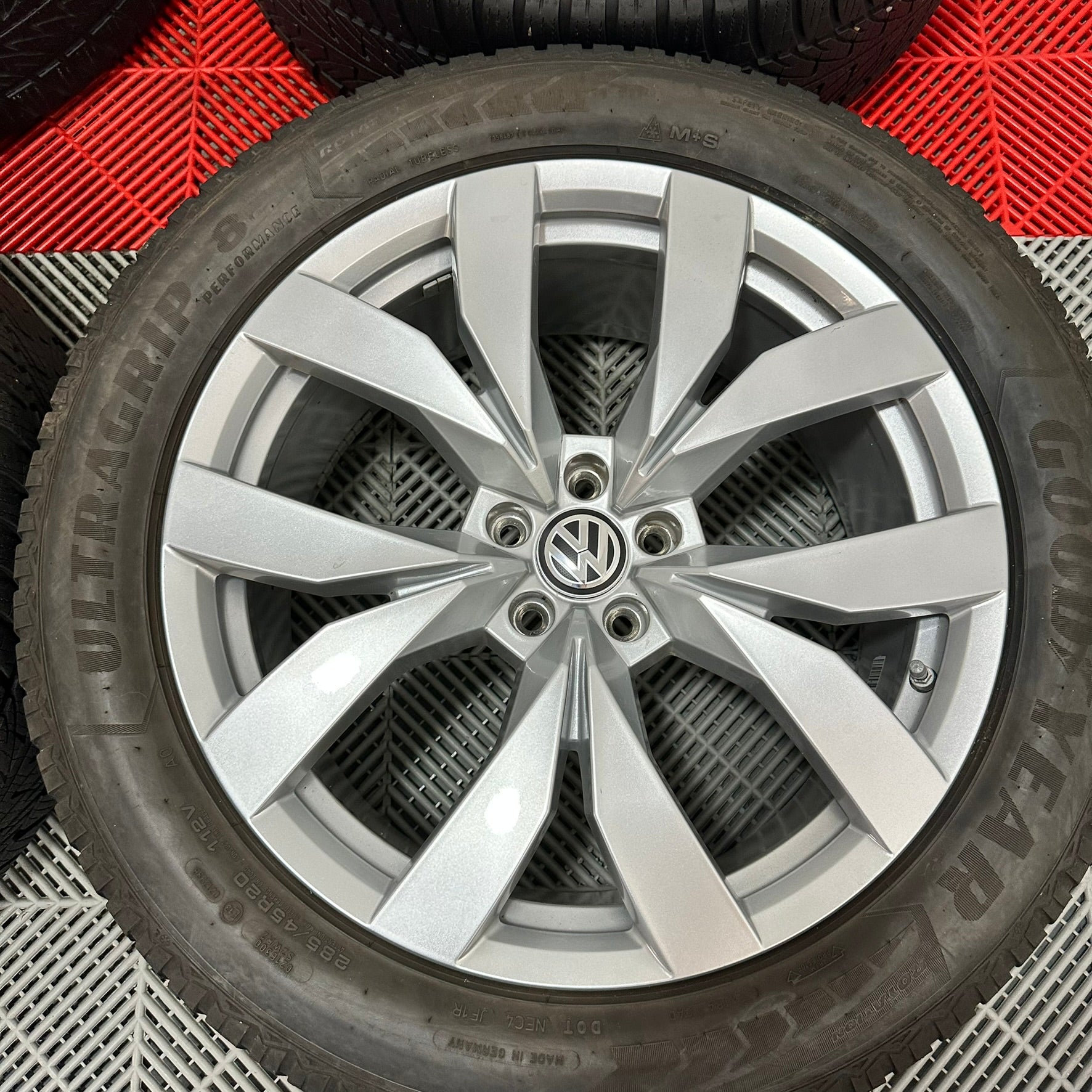 ❄️Jante VW Touareg III R20 " Montero" iarna 285 45 R20