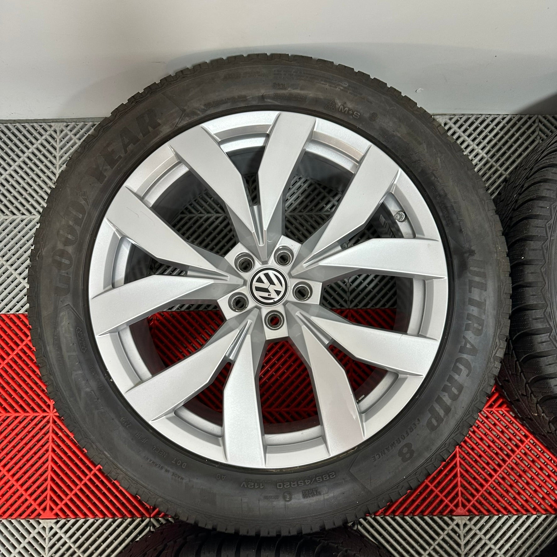 ❄️Jante VW Touareg III R20 " Montero" iarna 285 45 R20