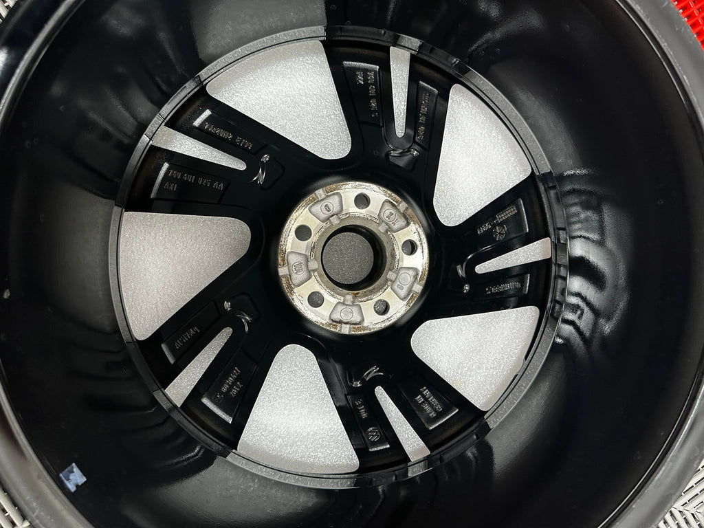Janta VW Touareg III R20 9Jx20 ET33 "Nevada"