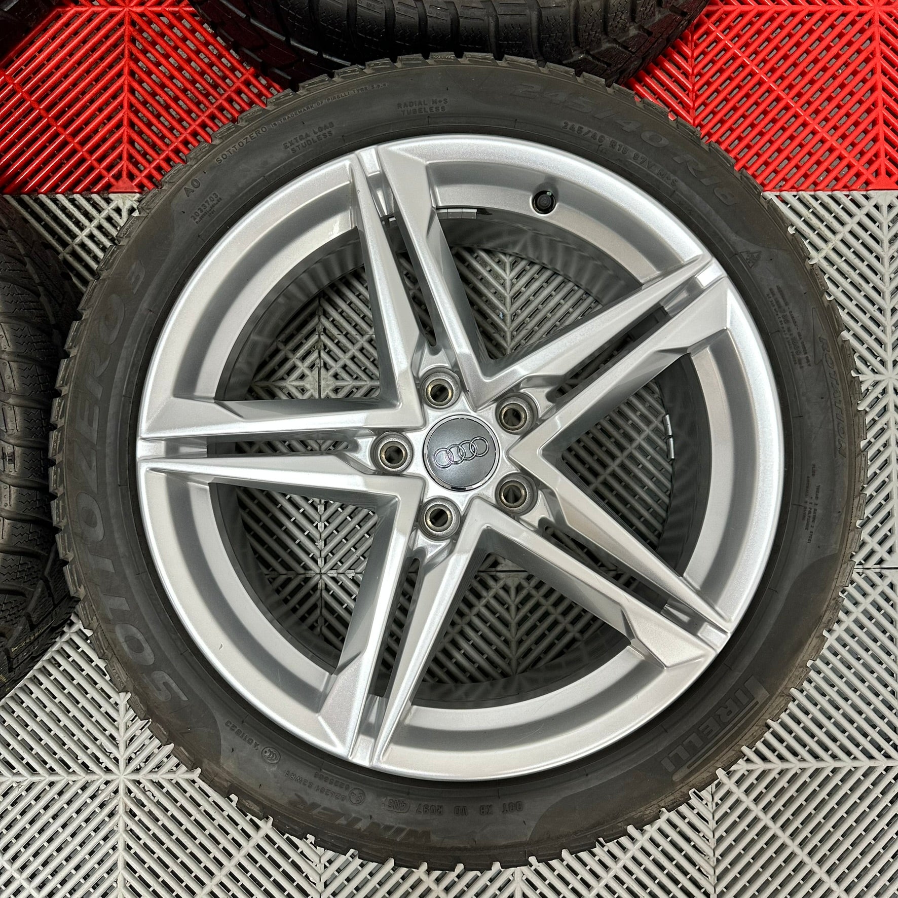 ❄️Jante Audi A4 B9 B8 R18 anv iarna 245/40 R18