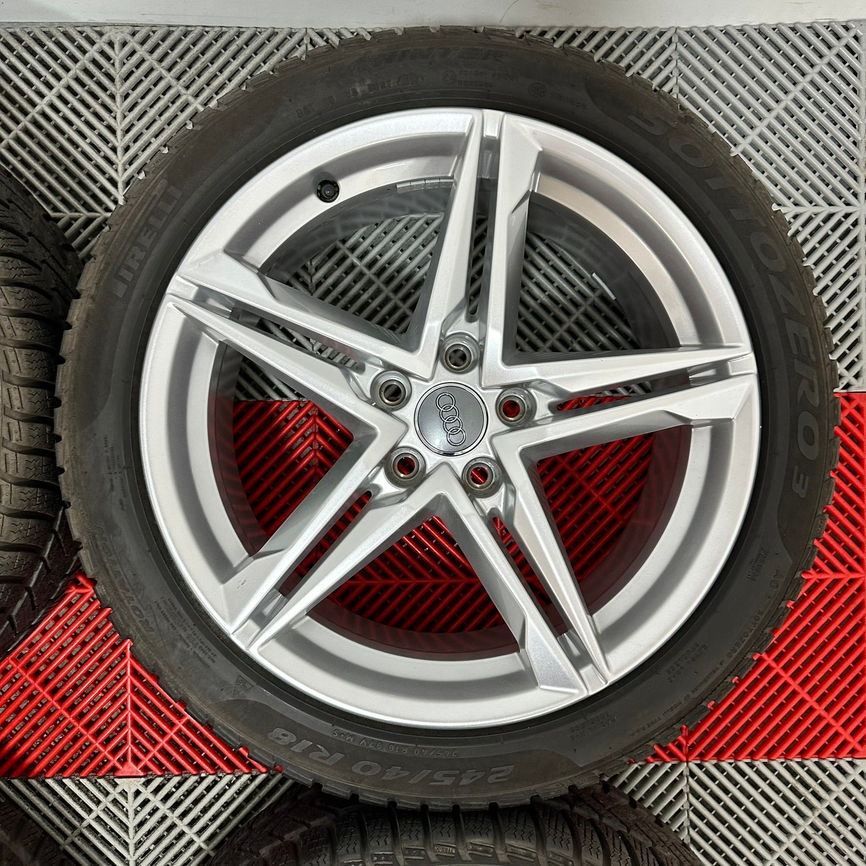 ❄️Jante Audi A4 B9 B8 R18 anv iarna 245/40 R18