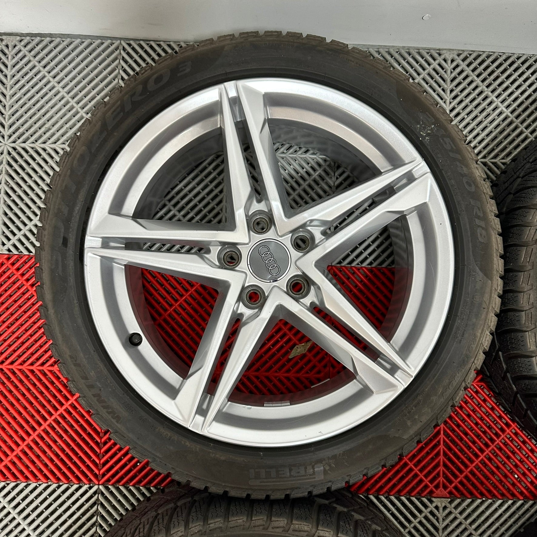 ❄️Jante Audi A4 B9 B8 R18 anv iarna 245/40 R18
